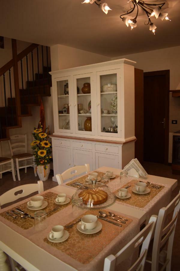 Bed and Breakfast A Casa Di Laura Оккьобелло Экстерьер фото